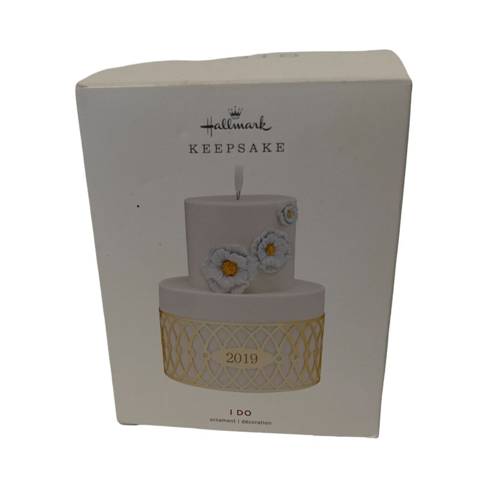 Hallmark Keepsake 2019 "I Do" Ornament Decoration Wedding Cake‎ Design